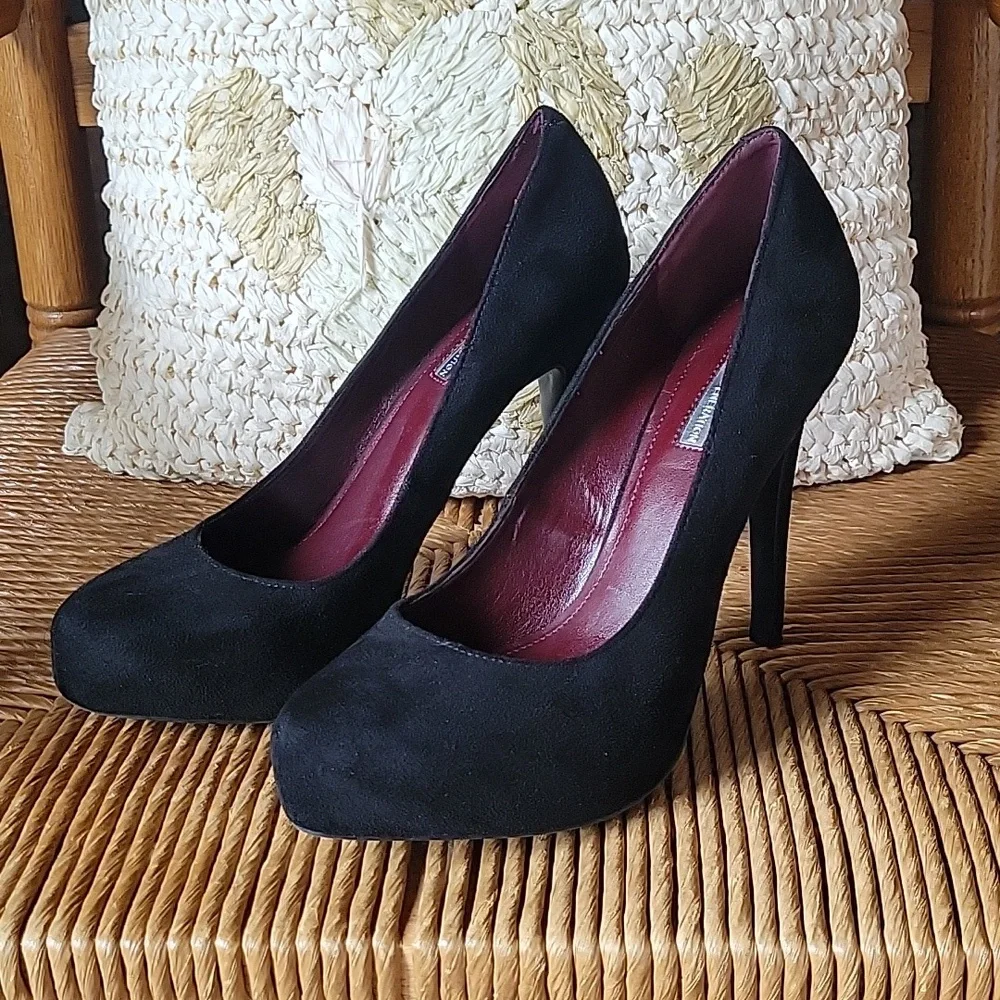 BCBGeneration parade platform stiletto heels, black, size 8.5
